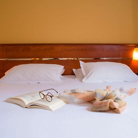 Brit Hotel Rennes St Gregoire - Le Villeneuve แซ็งต์-เกรกัวร์ ภายนอก รูปภาพ