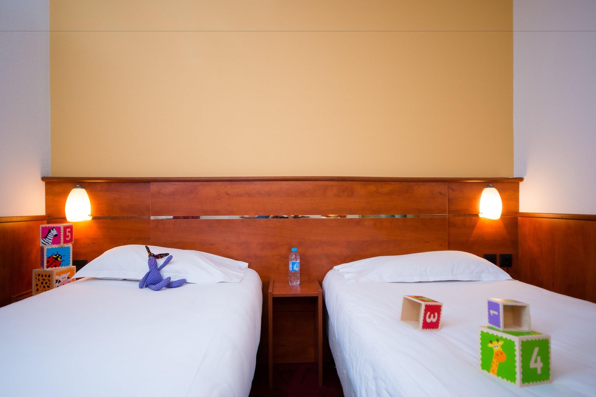Brit Hotel Rennes St Gregoire - Le Villeneuve แซ็งต์-เกรกัวร์ ภายนอก รูปภาพ