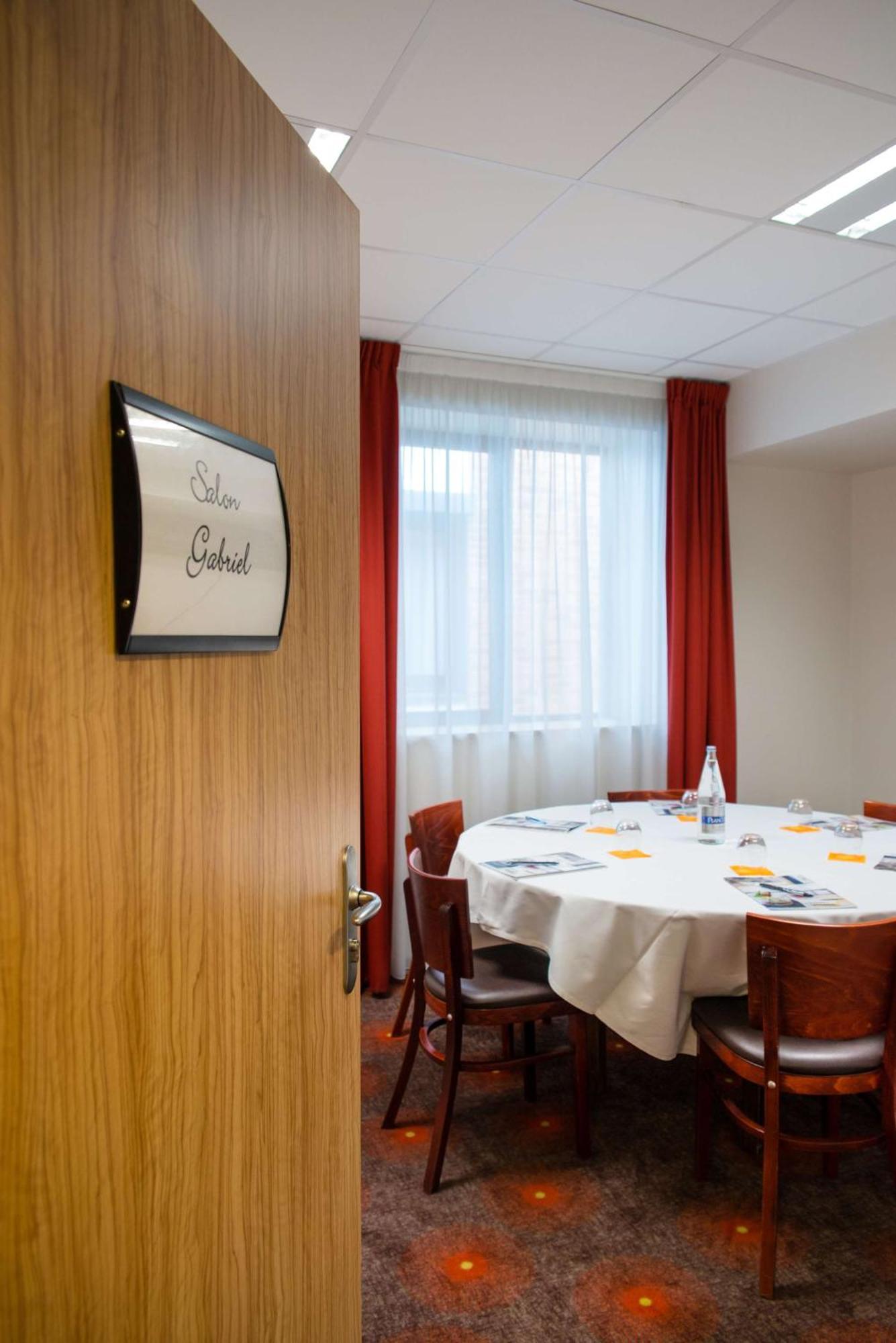 Brit Hotel Rennes St Gregoire - Le Villeneuve แซ็งต์-เกรกัวร์ ภายนอก รูปภาพ