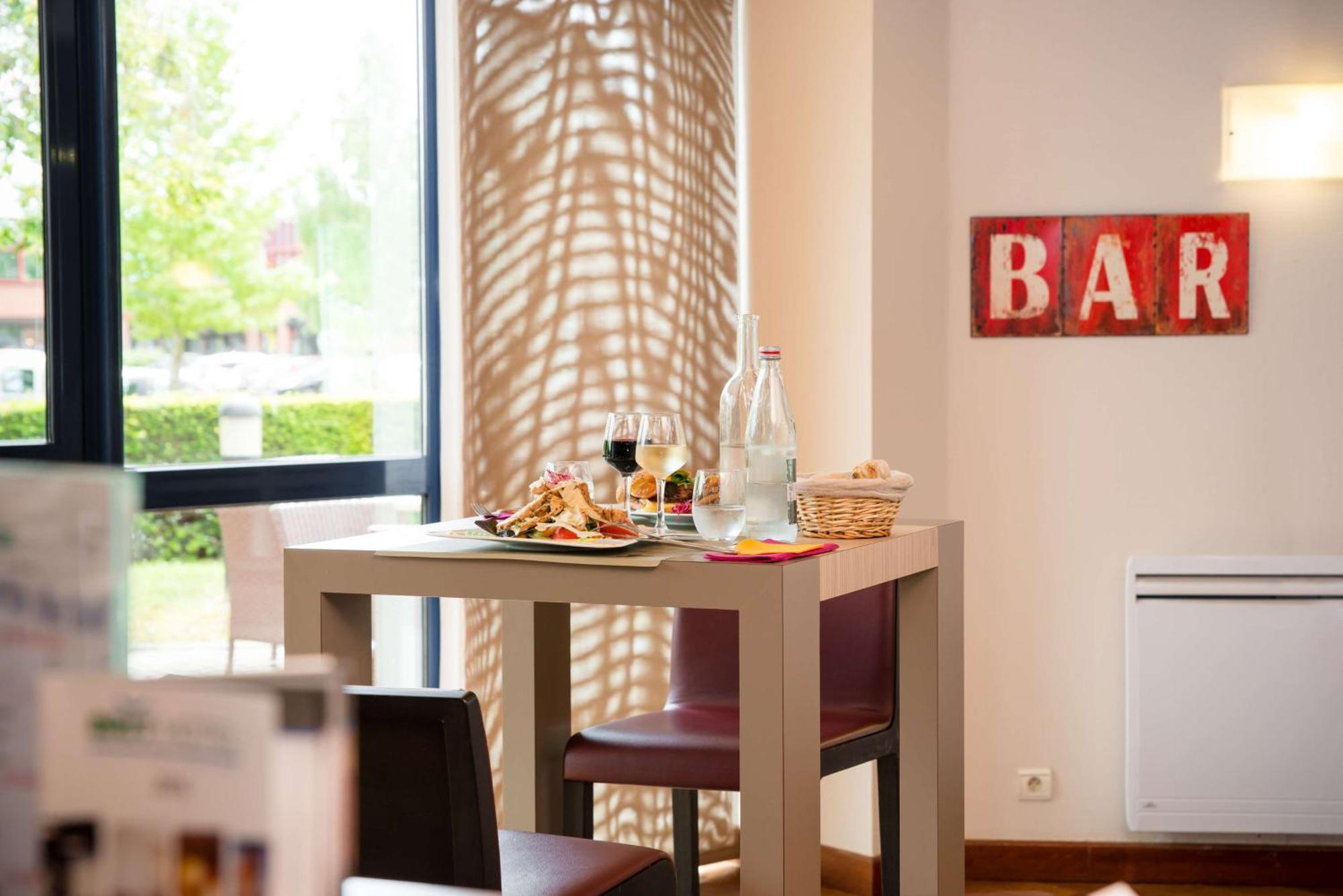 Brit Hotel Rennes St Gregoire - Le Villeneuve แซ็งต์-เกรกัวร์ ภายนอก รูปภาพ