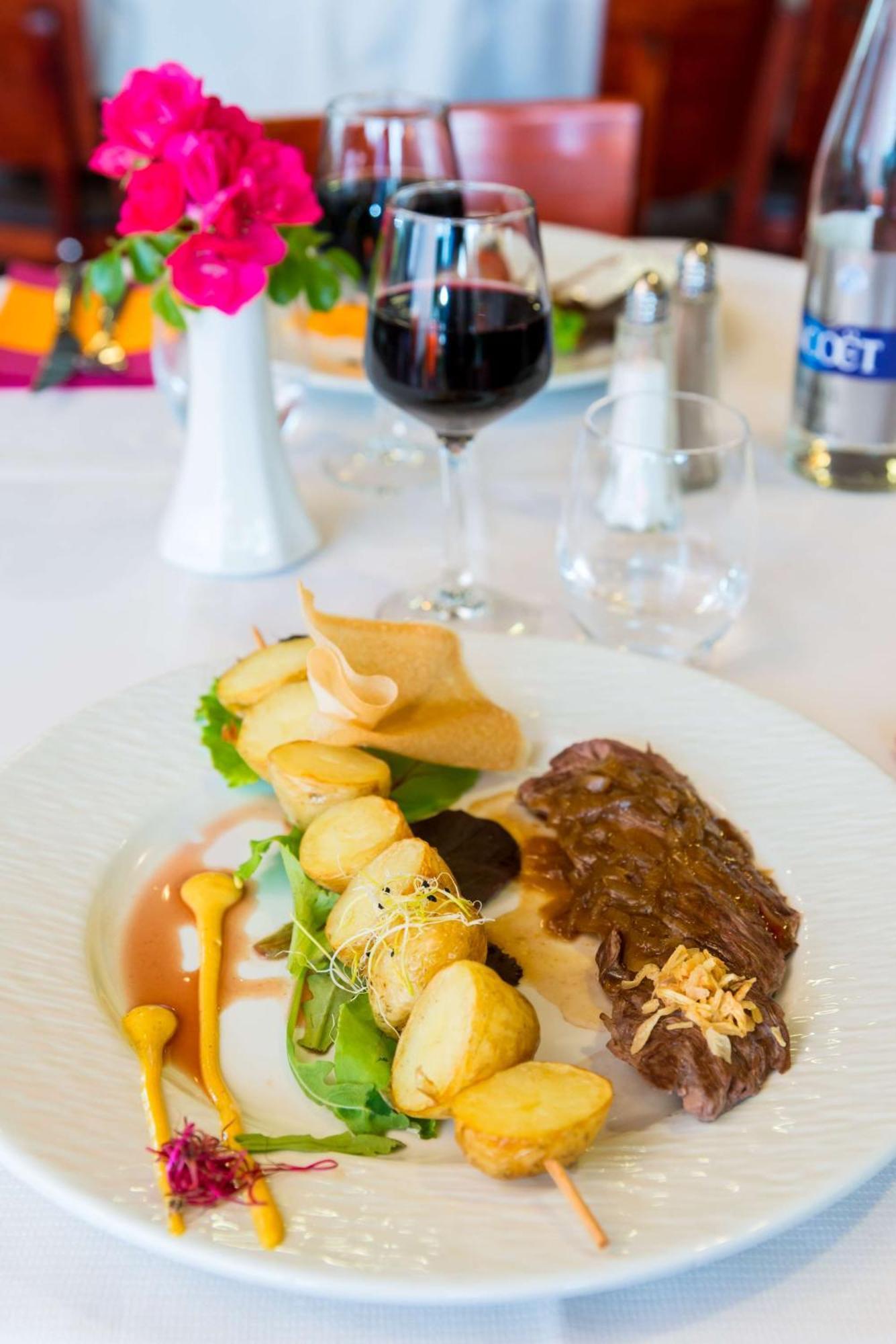 Brit Hotel Rennes St Gregoire - Le Villeneuve แซ็งต์-เกรกัวร์ ภายนอก รูปภาพ