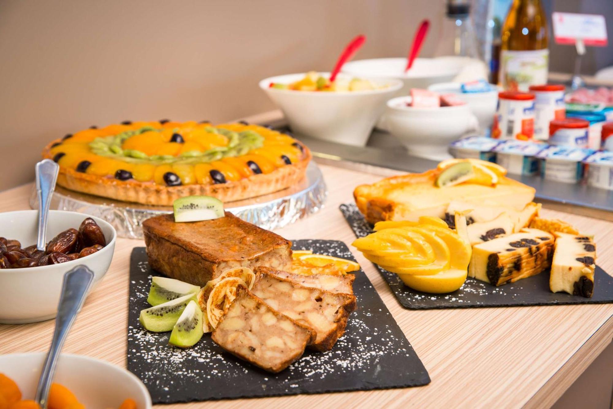 Brit Hotel Rennes St Gregoire - Le Villeneuve แซ็งต์-เกรกัวร์ ภายนอก รูปภาพ