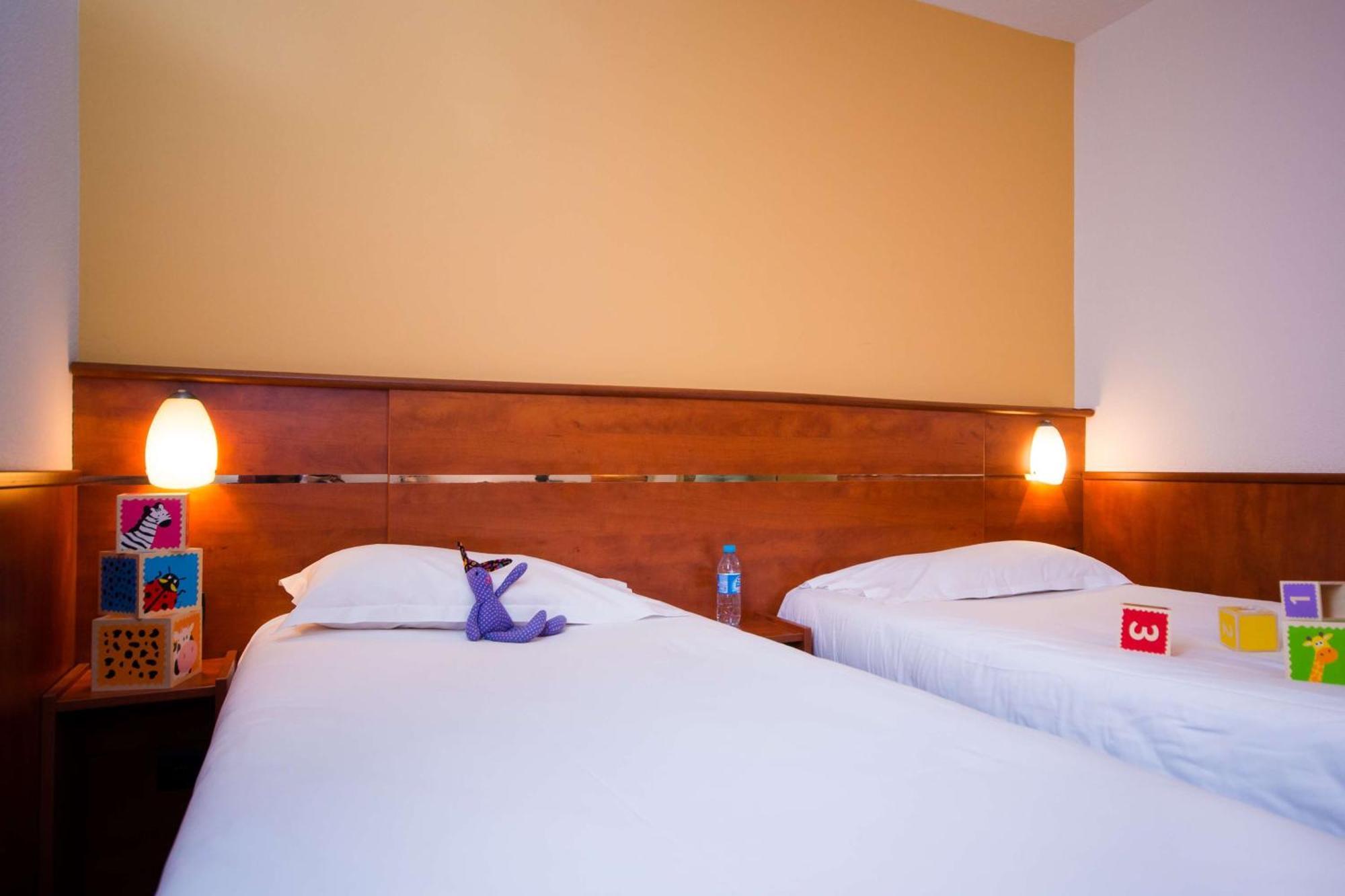 Brit Hotel Rennes St Gregoire - Le Villeneuve แซ็งต์-เกรกัวร์ ภายนอก รูปภาพ